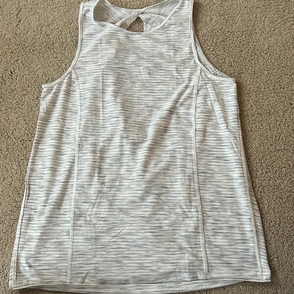 lululemon athletica Tops - Lululemon size 6 open back tank